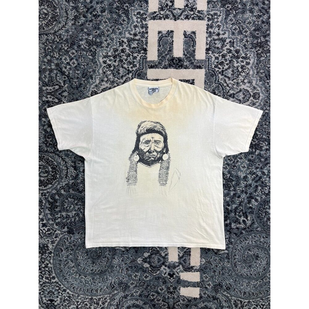Vintage 90s Men Lee Brand Native American Portrait T-shirt size XL Beige